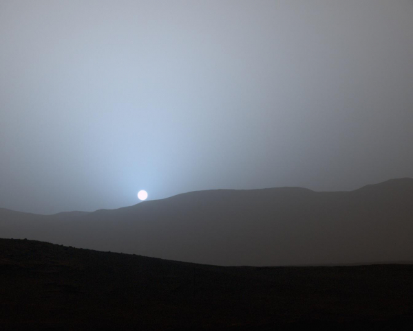 Mars’ta Gün Batımı