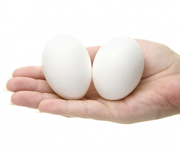 Bir Yumurtanın Pişmiş ya da Pişmemiş Olduğunu Yumurtayı Soymadan Nasıl Anlarsınız?