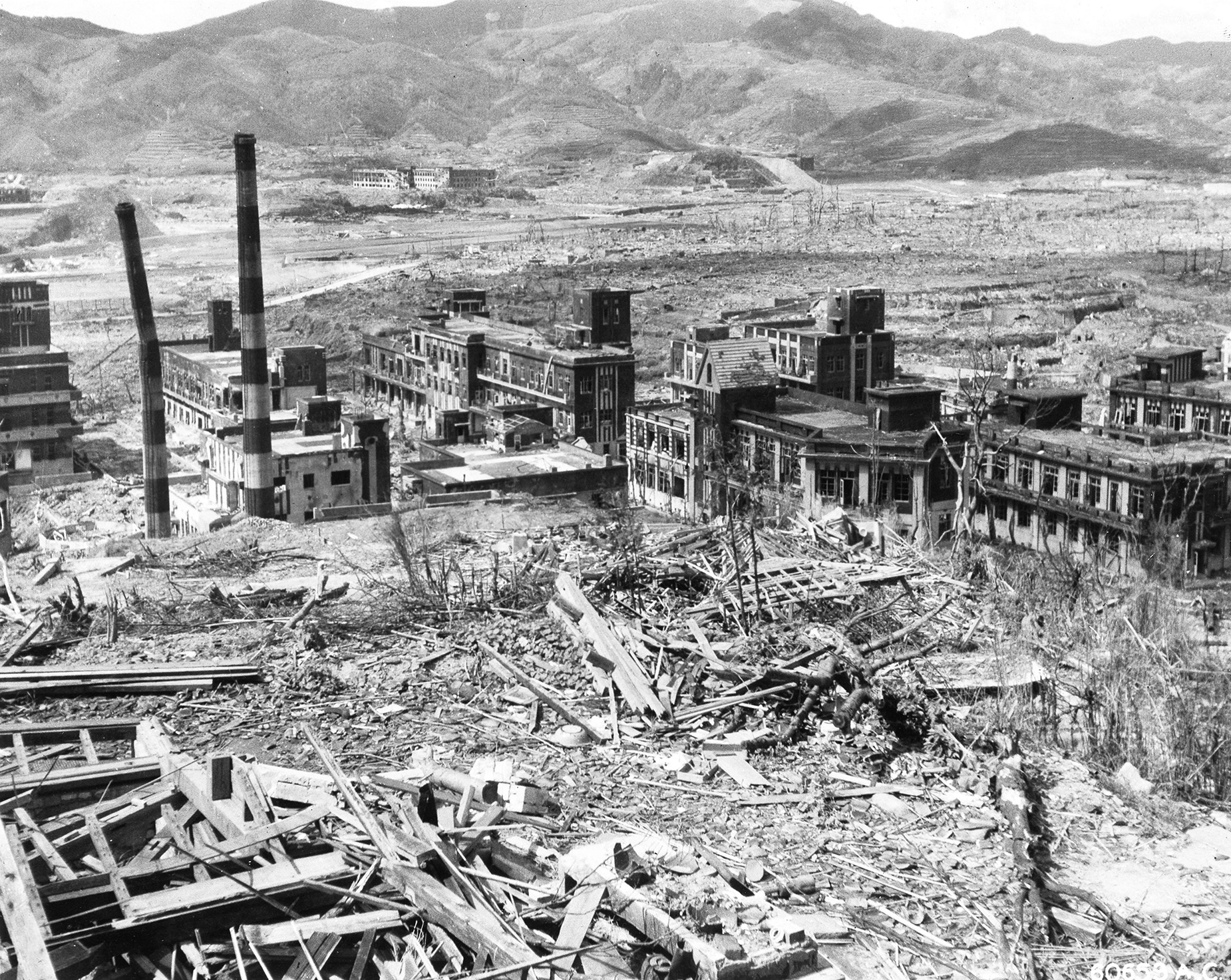 Atom bombasının patlamasından sonra Nagazaki’nin durumu