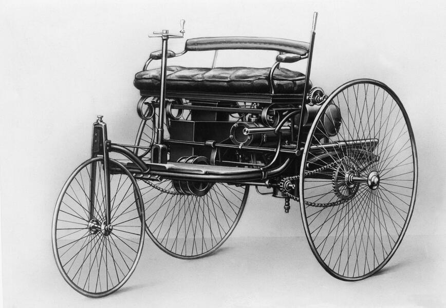 Karl Benz’in 1885 yılında icat ettiği ilk benzinli otomobil