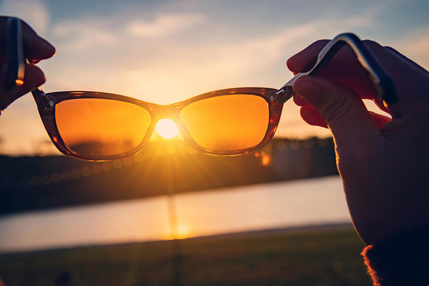 Güneş Gözlüğü Nedir? I Güneş Gözlüğünü Kim İcat Etti? I Güneş Gözlüğünü