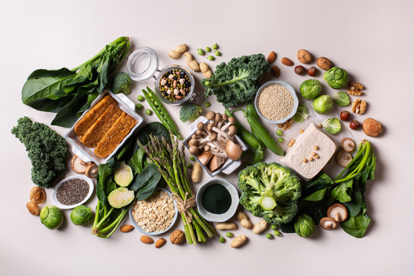 Vegan, Vejetaryen ve Bitki Bazlı Beslenme Arasındaki Farklar Neler? (Sesli Yayın)