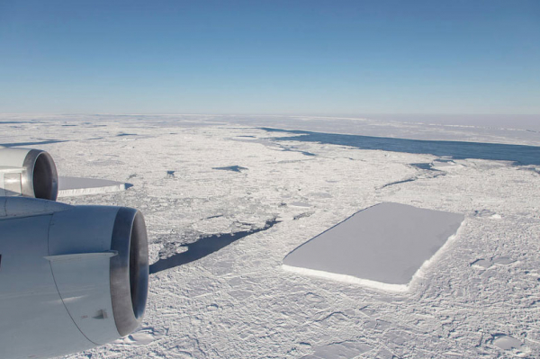 Antarktika’daki Düzlemsel Buzdağı
