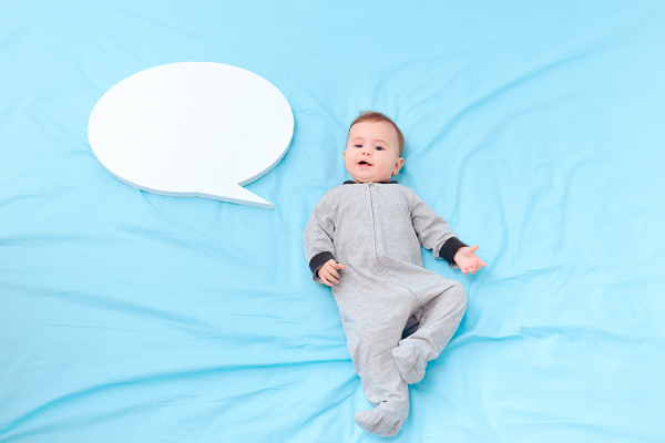 Bebekler Neden İlk Önce “Mama”, “Baba” ve “Dede” Der?