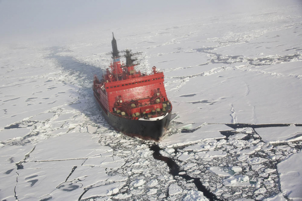 Buzkıran Gemiler Buzla Kaplı Sularda Nasıl İlerler?