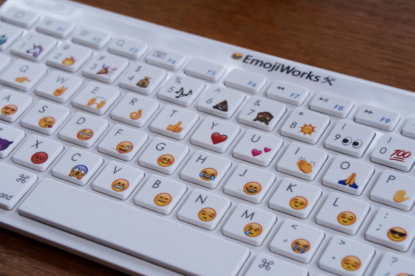 Dünyanın Yeni Ortak Dili Emoji İçin Klavye