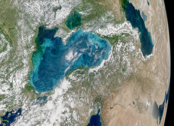 Karadeniz’in Turkuaz Renkli Girdapları