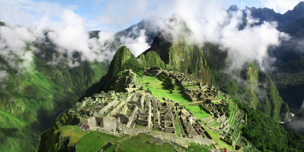 Machu Picchu Fayların Üzerine Kurulmuş